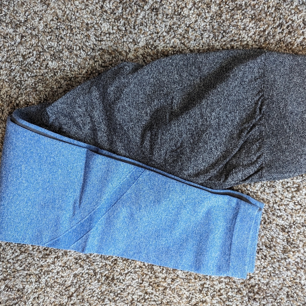 Blue and Gray ombre leggings with glute contour - size Large